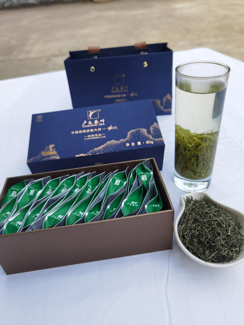 【大別山精神系列一珍品信陽毛尖茶伴手禮（匠心）】大別山脈、核心產(chǎn)區(qū)、高山茶園、匠心制作  980元/盒